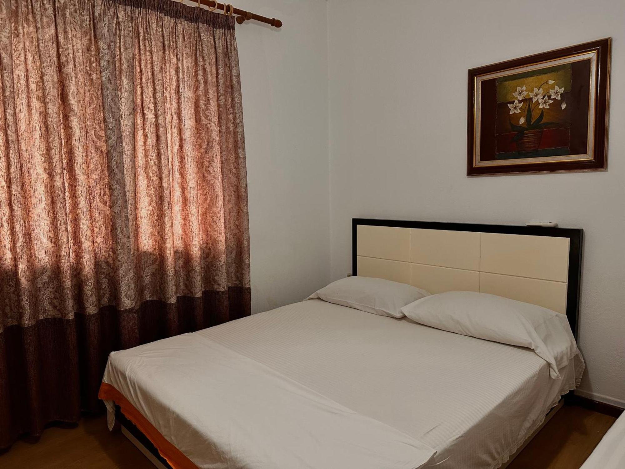 Hostel Grande House Tirana Exterior photo