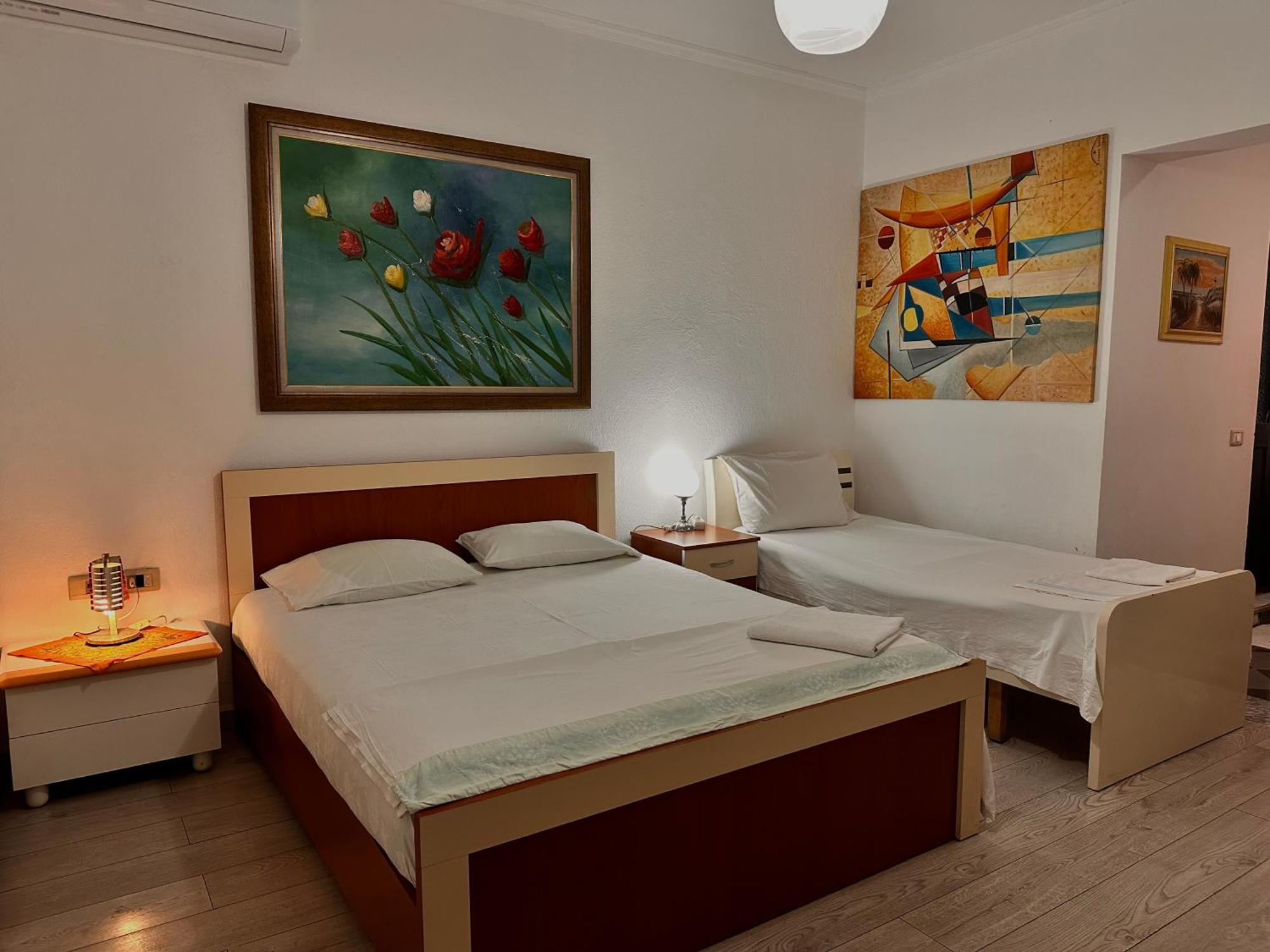 Hostel Grande House Tirana Exterior photo