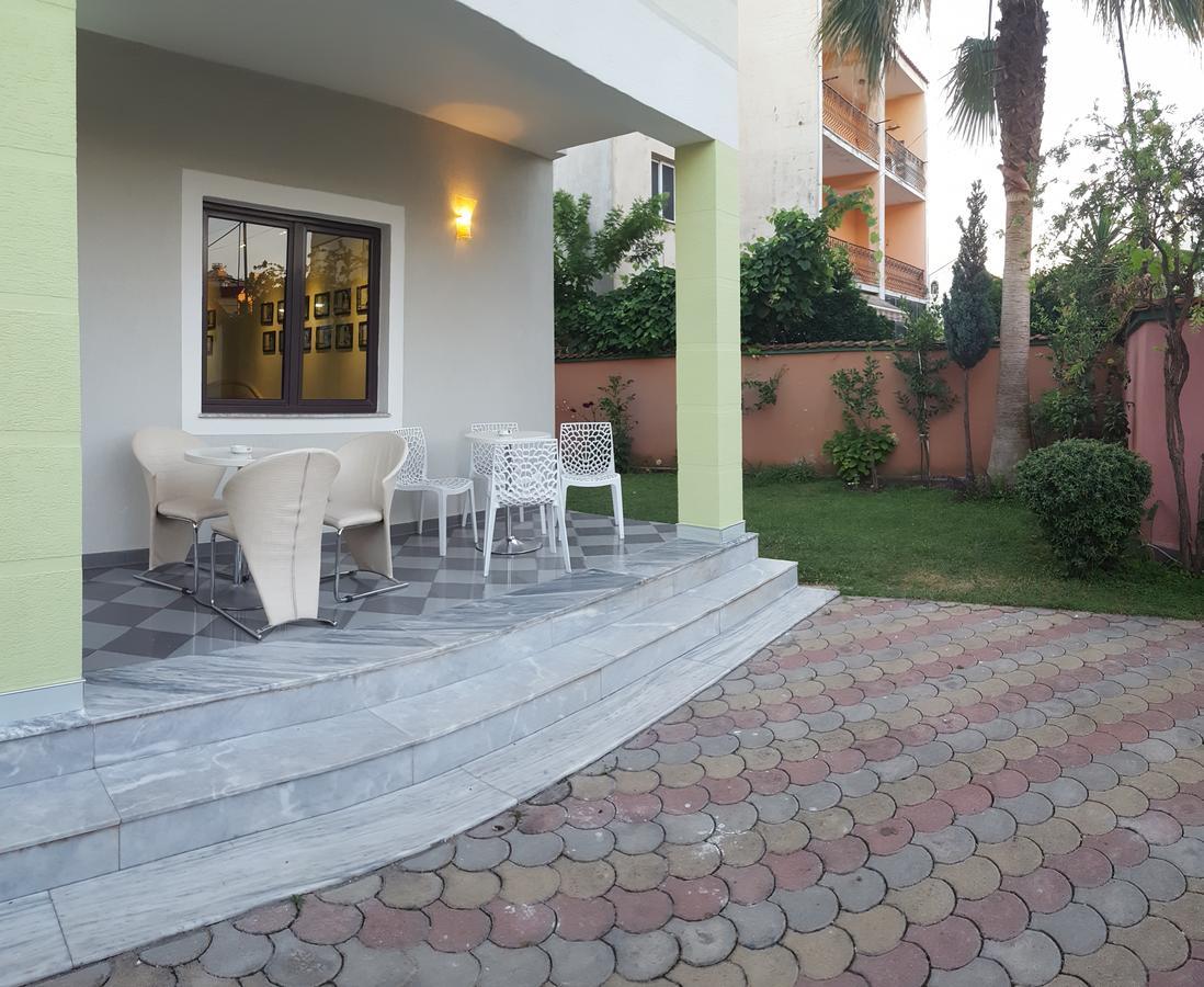 Hostel Grande House Tirana Exterior photo